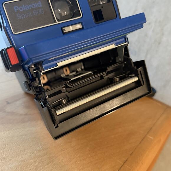 Polaroid Spirit 600 Instant Camera Suites Hotel Guest Quarters UNTESTED - Picture 6 of 11